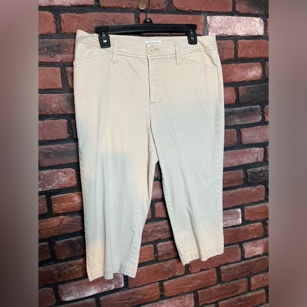 Cute chino capris Sz 12